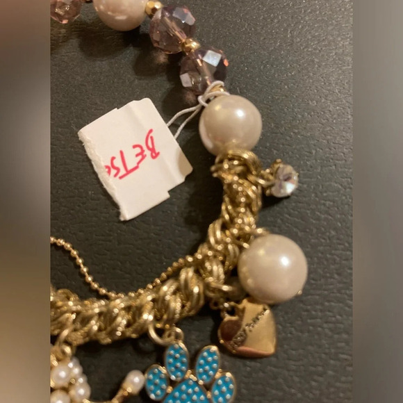 BETSEY JOHNSON Multi-Charm Dog Lover’s Poodle Pawprint Bone Stretch Bracelet NWT - Picture 4 of 8